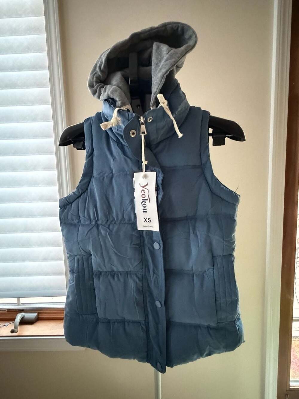 Yeokou Women's Puffer Vest Hooded Blue Size XS Style QB-0530
